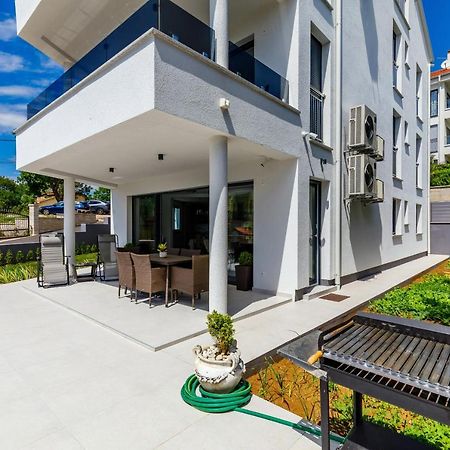 Apartment "Villa M" Kostrena Exterior foto